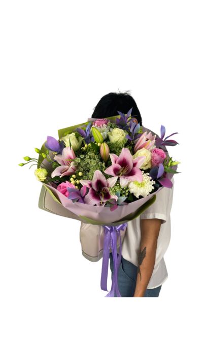 Blush and breez bouquet - 250 aed Blush & Breeze Bouquet